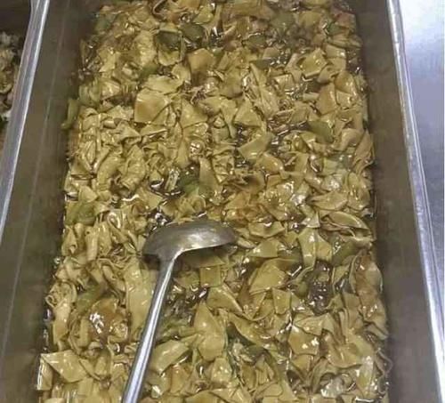  这家单位的食堂晚餐，5元钱管饱，你觉得划得来吗？