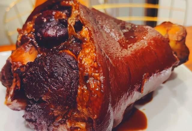 20块钱一斤,冬天要多吃,比牛羊肉还好,卤着吃软烂脱骨还解馋