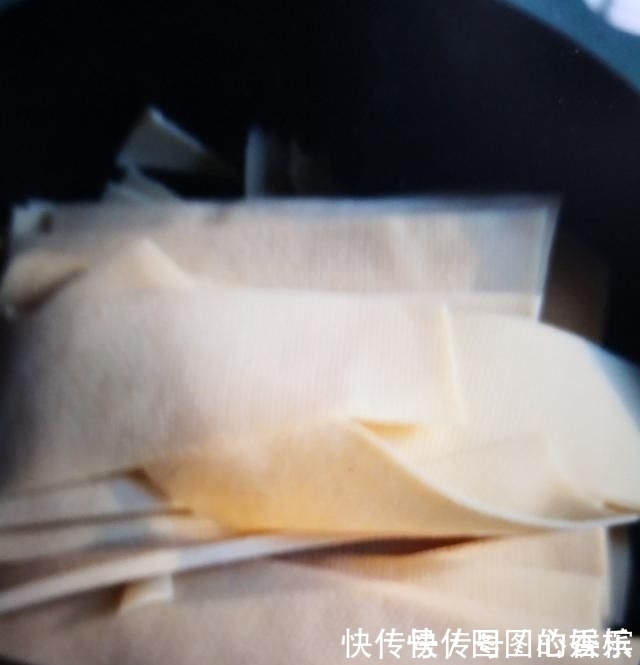 它是肠道“通便器”，隔三差五吃一碗，排除黑臭宿便，抹平大肚腩