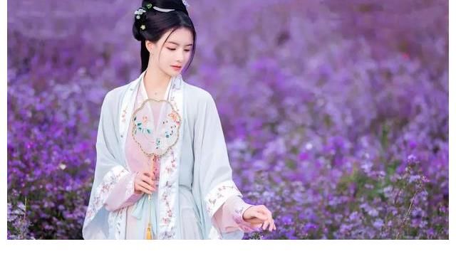 歌手边丽古风美照集合