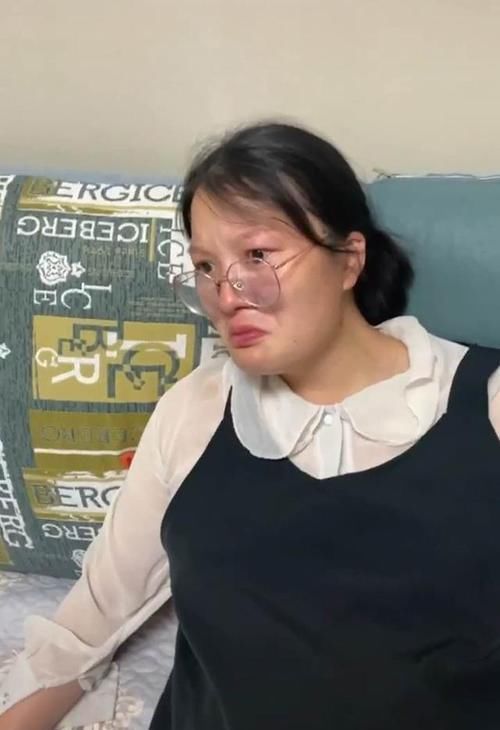 怀孕期间|准爸爸卸载孕妈打到1300关的手游,孕妈一脸生无可恋让网友笑翻