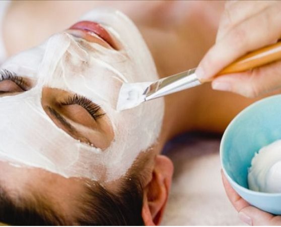 皮肤干燥怎么办，6个方法教你补水保湿，重回水嫩好肌肤！