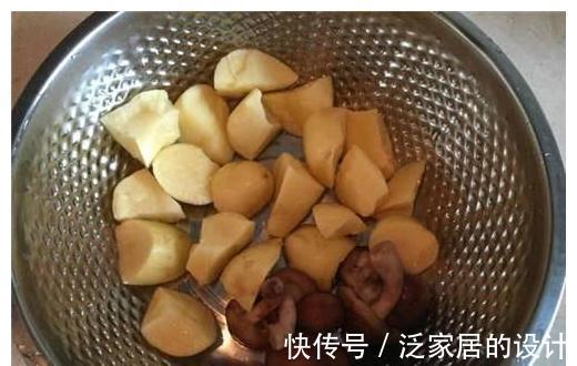 此菜肉嫩菜软，是我拿手宴客菜，下饭实惠，客人都喜欢吃！