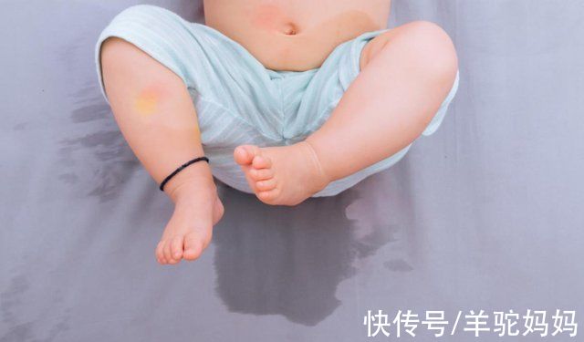 尿布|想要宝宝脱掉纸尿裤更顺利，别轻信这几种方式，小心起反作用