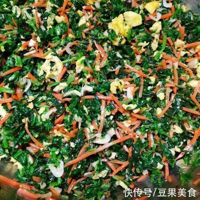 尝尝这道轻食野菜团子，生活赛过活神仙