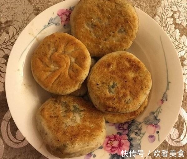 做好|馅饼最好吃的做法,每次都做好多,我一个人就能吃掉一盘