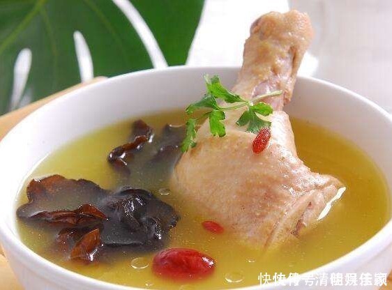 君姐|天然“黄体酮”终被发现,女士常喝,养颜抗衰,55岁还是少女脸