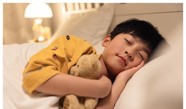 孩子|当三个身高猛涨期的信号,在男孩身上显现时,家长记住“7做到”