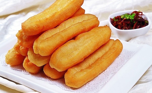 同龄人|张文宏提出儿童吃早餐“两不原则”,家长别糊弄,助力孩子发育好