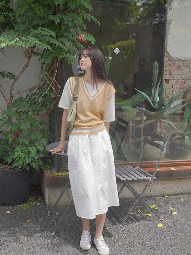 马甲|衬衫的叠穿原来这么好看,学会这3套叠穿简约又高级,谁能不爱?