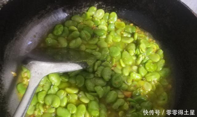 回锅肉|让我们来一盘回锅肉炒蚕豆,荤素搭配更有营养,你值得拥有