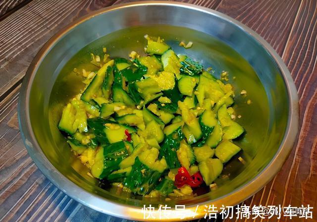 黄瓜|拍黄瓜,有一步总被人忽略,难怪不好吃,不够脆爽也不入味