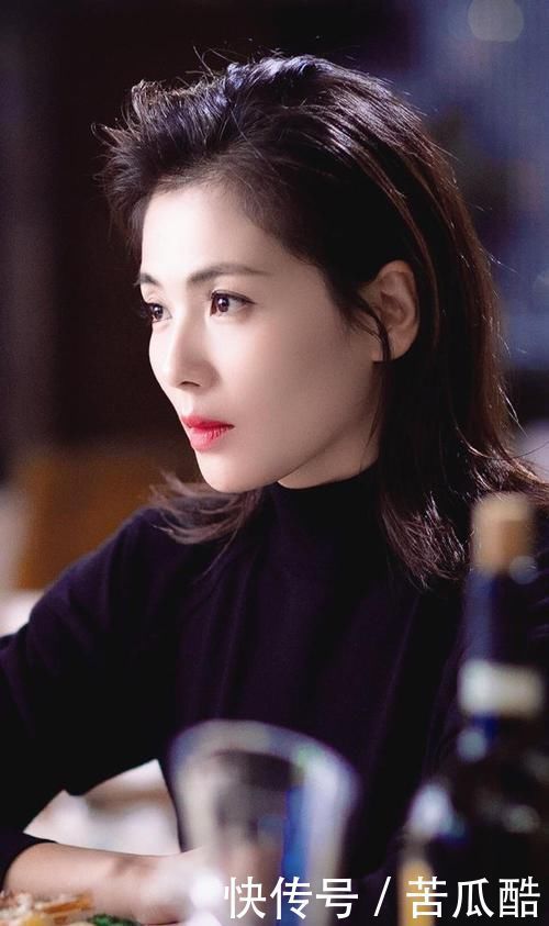 齐肩|女人40岁后,别乱烫发这3种'短发'不仅减龄,还特别好看