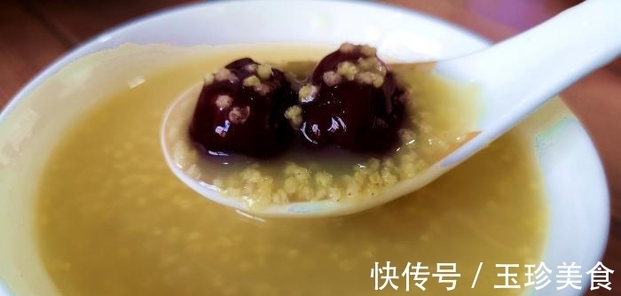 熬小米粥时，有人加碱，有人加油，都不对，教你正确做法，太香了