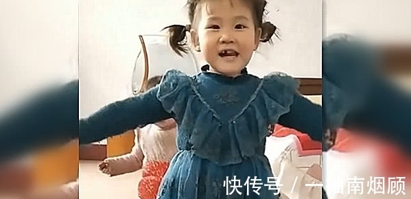 奶奶|两个小姐妹,一个是奶奶带大的,一个是姥姥带大的,还是有区别的