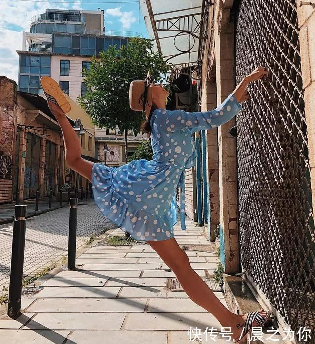 瑜伽女神腿长一米八,羡慕嫉妒啊!这样练你也有美腿