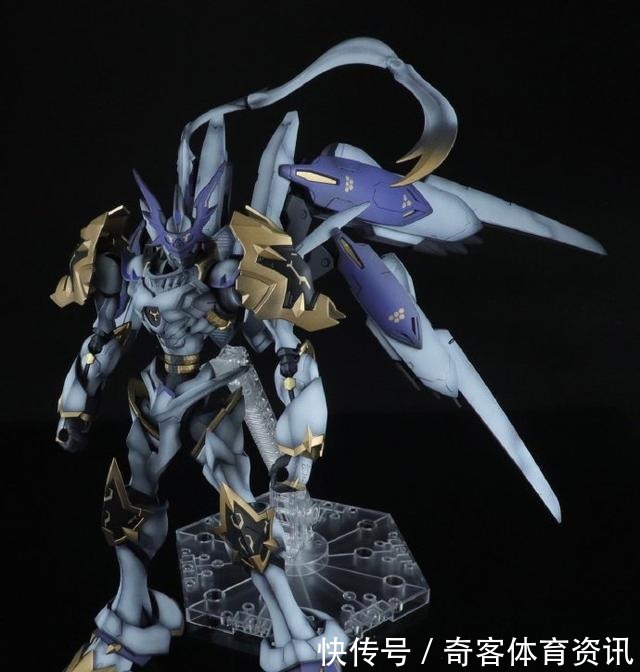 模友|《数码宝贝》红莲骑士兽混搭巴耶力高达模型改造“巴耶力公爵兽”!