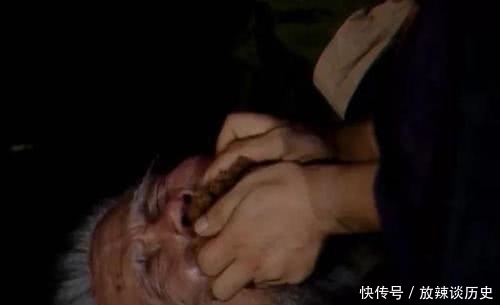 偶然|焦大作为贾府功臣,为何却落个被塞马粪的下场?尤氏偶然说出真相