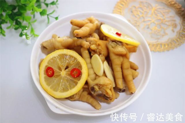 柠檬|柠檬鸡爪还要出去买吗?自己在家做可简单了,一煮一泡,很好吃