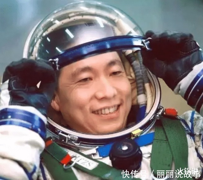 地球 女儿离世,妻子离职杨利伟濒死26秒返回地球,背后故事让人心疼