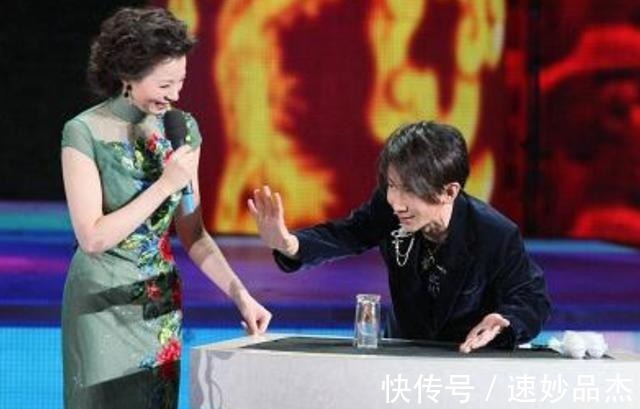 一夜爆紅|12年前,因春晚一夜爆紅的劉謙,如今在做什么?