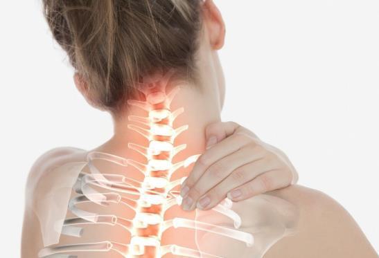 患者|颈椎病只会引起头晕、胸闷?错!颈椎病也可能“伤心”!