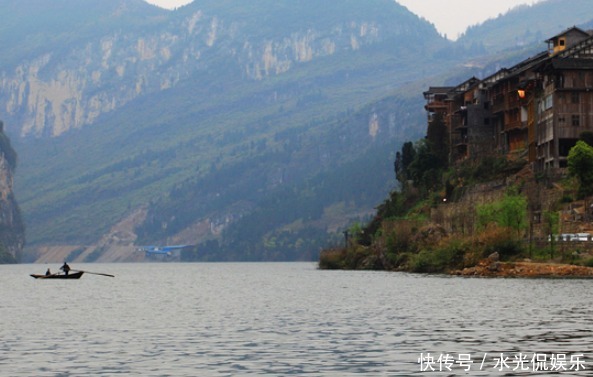 阳朔|重庆最“梦幻”的古镇，藏在大山深处的百里画廊，美景不输洪崖洞