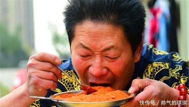 喜爱|“中国辣王”不听医生劝,一天5斤辣椒加白酒,如今怎么样了?