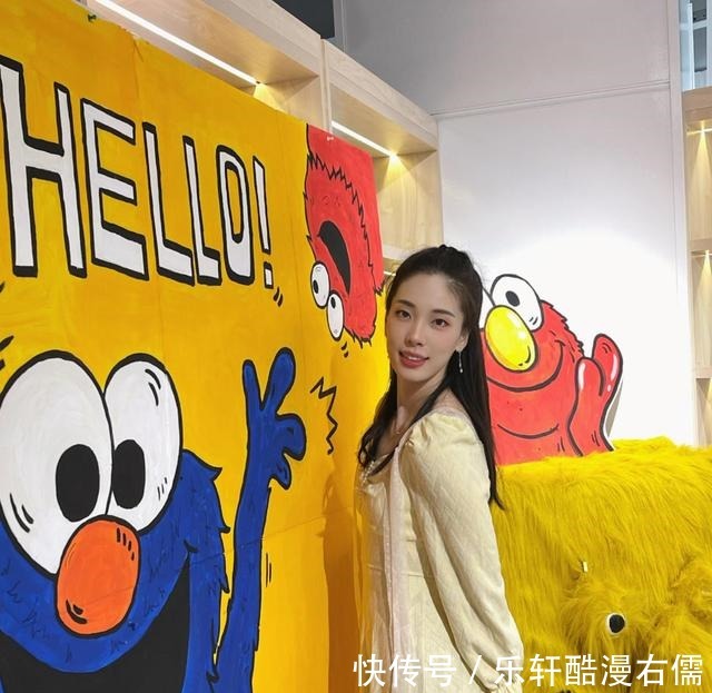 郑益昕|女排最新资讯杨婕退役,金软景未出席颁奖,郑益昕晒美照似仙女