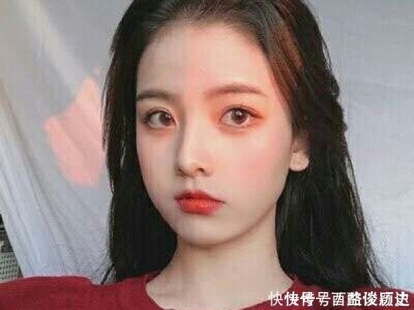 睫毛|青春期女孩怎样让眼睛“变大变美”?坚持3个小妙招,让你成为班级女神