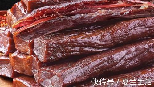 例假|女性来“例假”，多吃5种小零食，排污血排毒素，滋养子宫防衰老