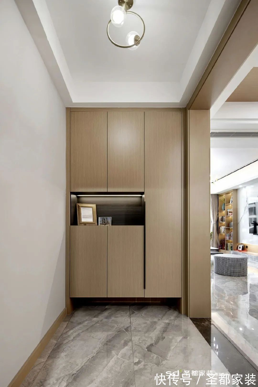 水族箱|20款教科书式玄关设计人气爆棚,好看到亲友排队抄!