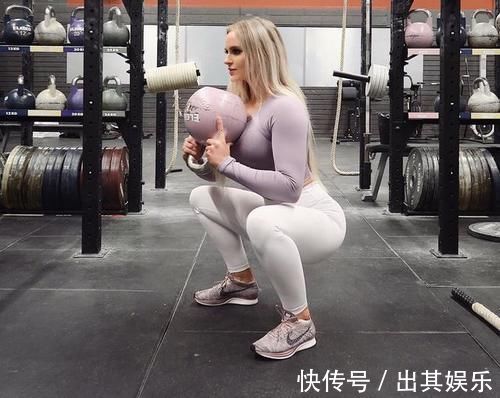 发力感|用杠铃检验身材方法不是很科学，但说明了大家对身材的看法