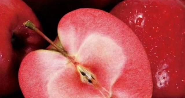 皱纹|女性过了45岁,多吃4种食物,淡化皱纹,改善气血,更显年轻