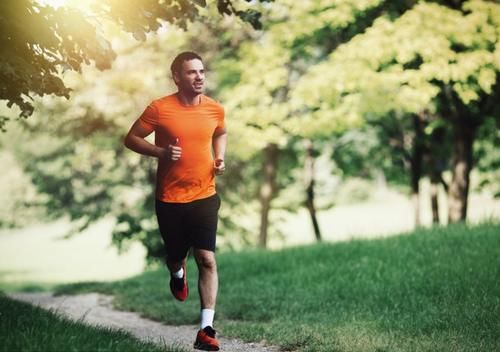 晨跑|每天晨跑时坚持做到“2忌、1宜”，助你越跑越健康