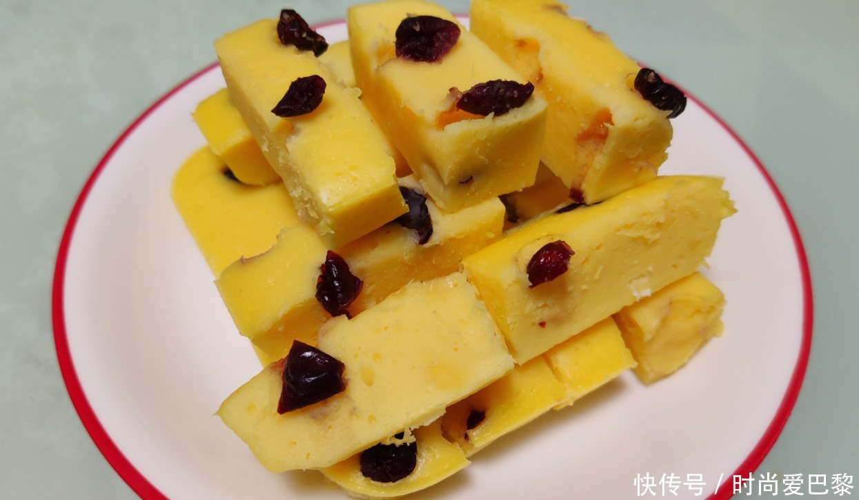 想要孩子个头高，试试这款酸奶鸡蛋糕，营养补钙，细腻柔软好消化