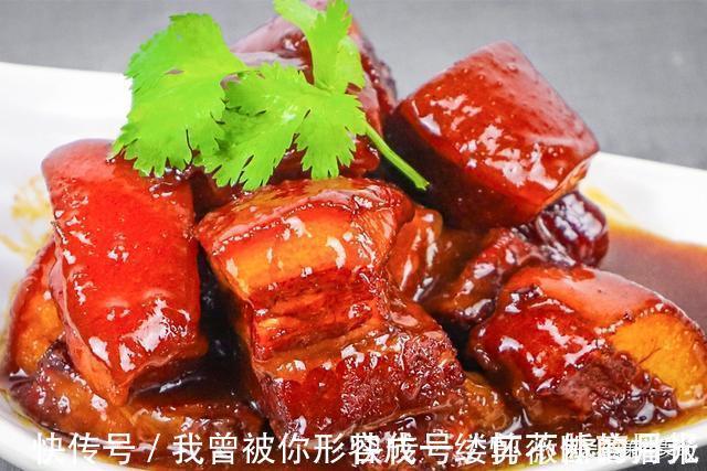 炖猪肉时,这1种调料不能放,否则猪肉又老又柴,很多人都不懂