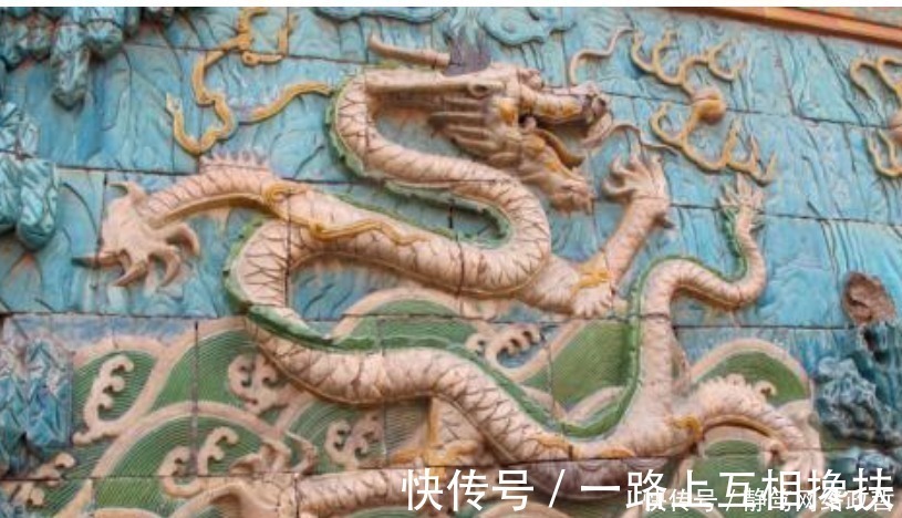 琉璃状|新世代奥特曼终极形态合集,欧布出场效果最帅,他却宛如天神!