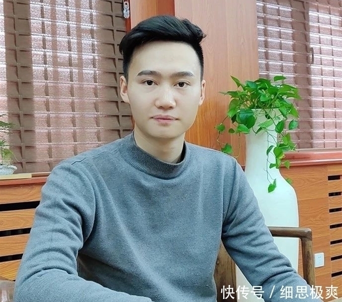 成欢&12届国展上,这小青年书法技巧真高,却为何被批像“集字”?