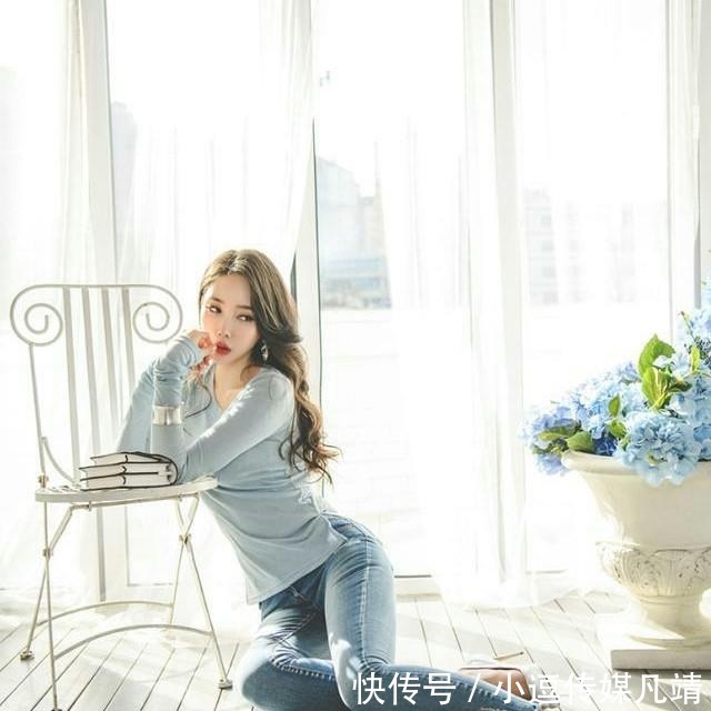 气息|身形曼妙的牛仔裤美女,穿出了女性清纯气息!