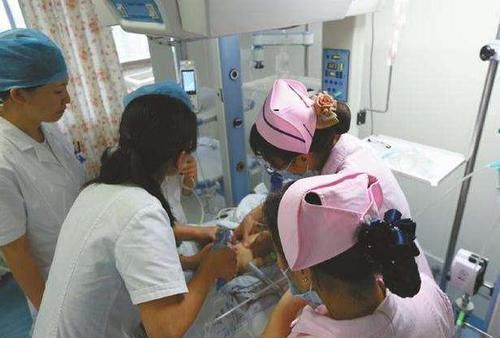 闺蜜|3岁女儿误食水银,奶奶不慌不忙喂了“它”才送医,医生直夸高明