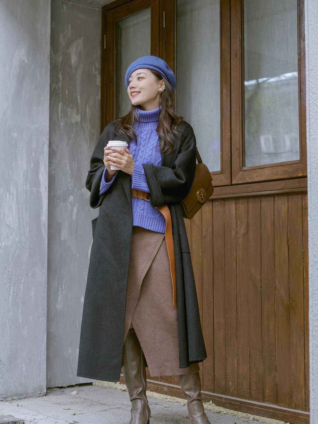 风格 天冷了,穿一件黑色大衣百搭不挑人,还能提升气质又温暖显瘦