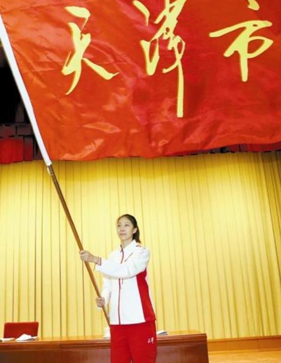 朱婷|够格！女排又一名大将担任旗手，意外！6名奥运国手落选