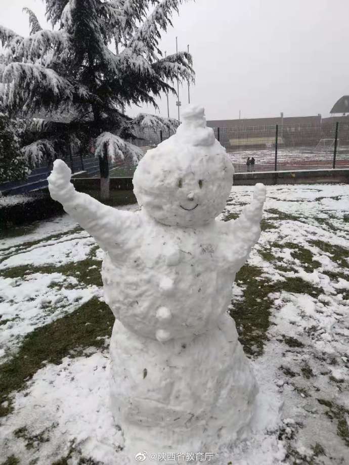 校园|长安第一场冬雪，一起晒晒培华校园的个性雪人们吧