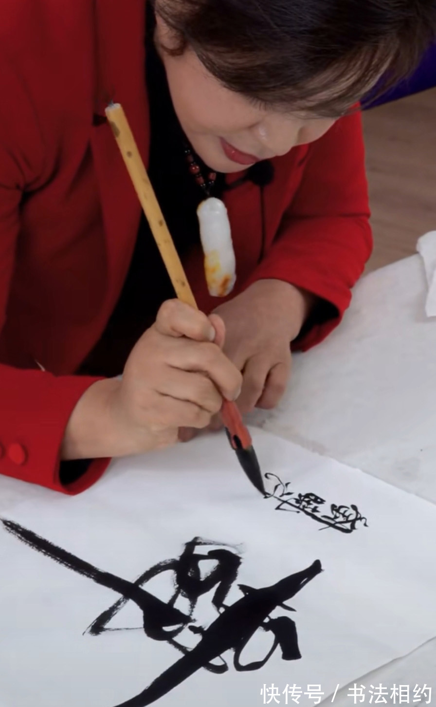 江湖体#“老戏骨”刘晓庆的书法冲入热榜,一字千金,是真有实力?