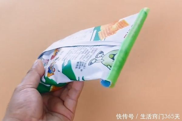 女人|吸管用完别扔,在卫生间里放几根,解决了很多男人女人的烦恼