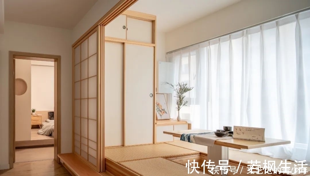 颜值|卧室别再买床了！学他们这样设计，宽敞实用还能提高卧室颜值！!