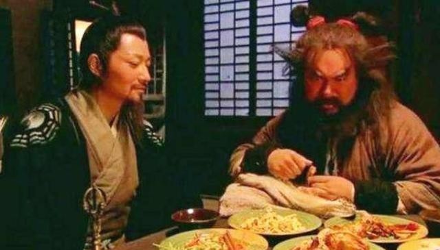 隐藏|宋江临死之前,为何骗李逵喝下毒酒?只为隐藏他心中一个天大秘密