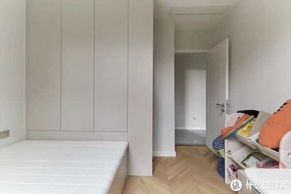 wifi|豪掷百万装修130㎡，客厅竟只用来打王者？