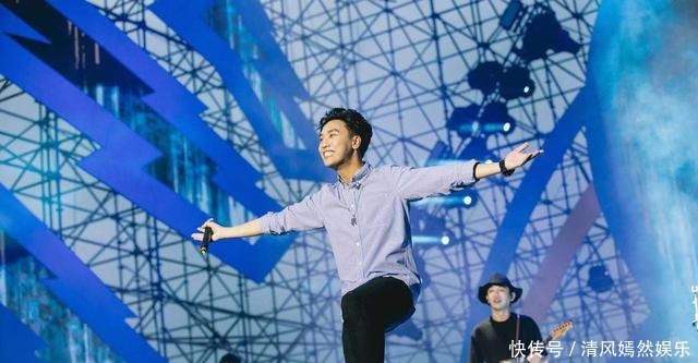 综艺节目|曾经汪峰淘汰的歌手,给出理由难服众,现今满世界开演唱会!